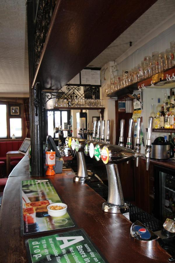 The Clothiers Arms Hotel Stroud  Exterior photo