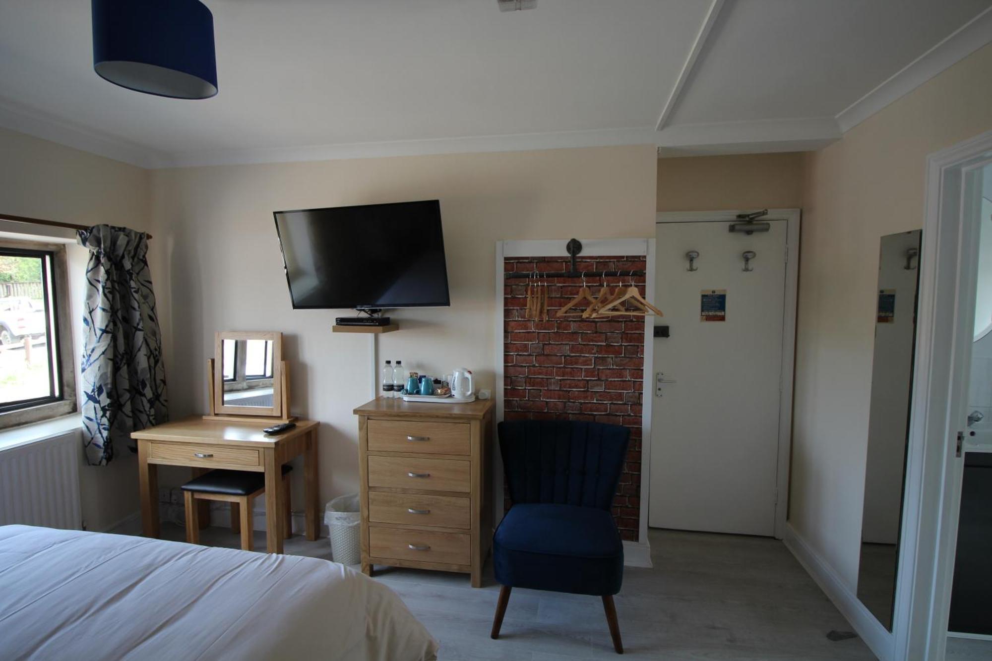 The Clothiers Arms Hotel Stroud  Room photo