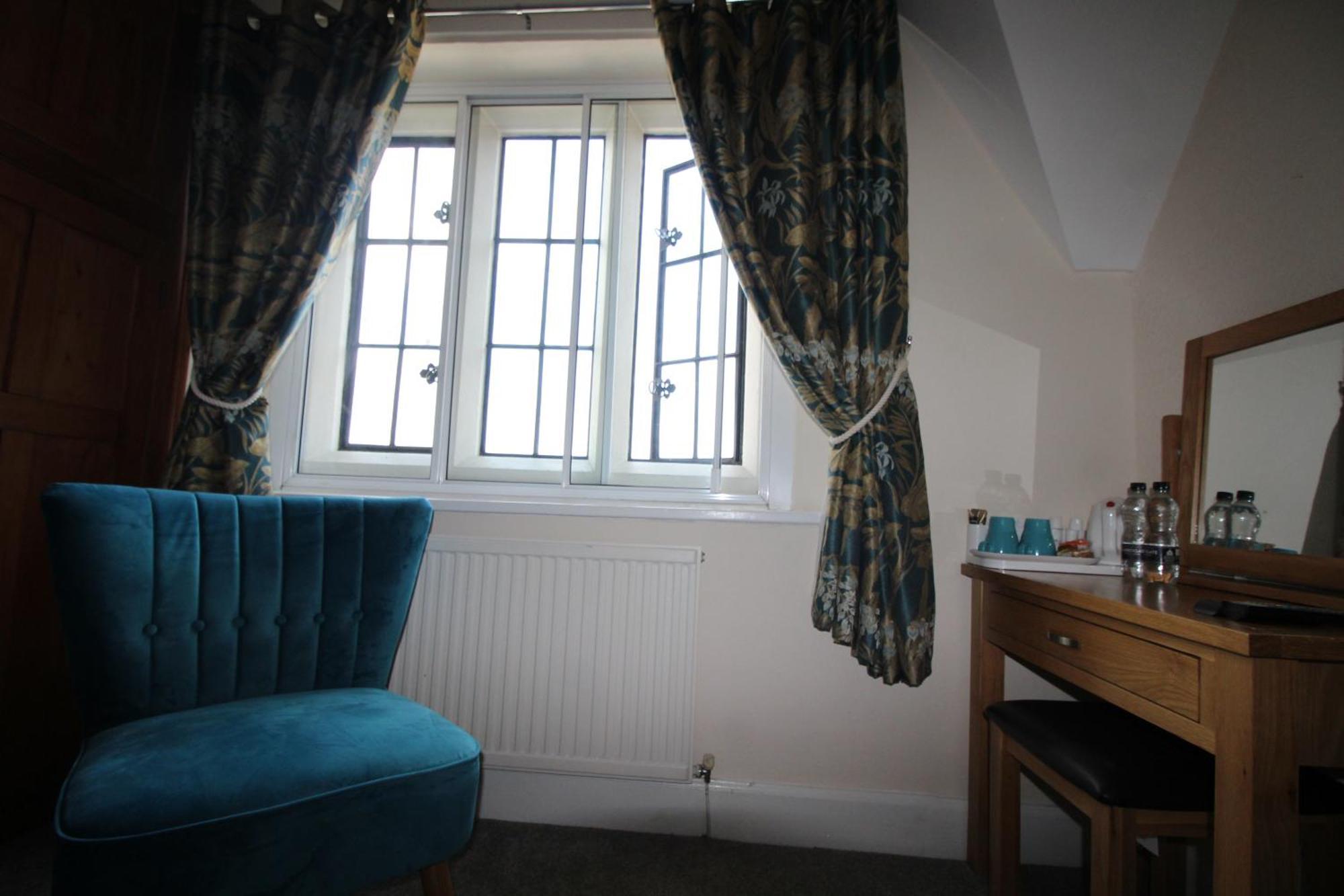 The Clothiers Arms Hotel Stroud  Room photo