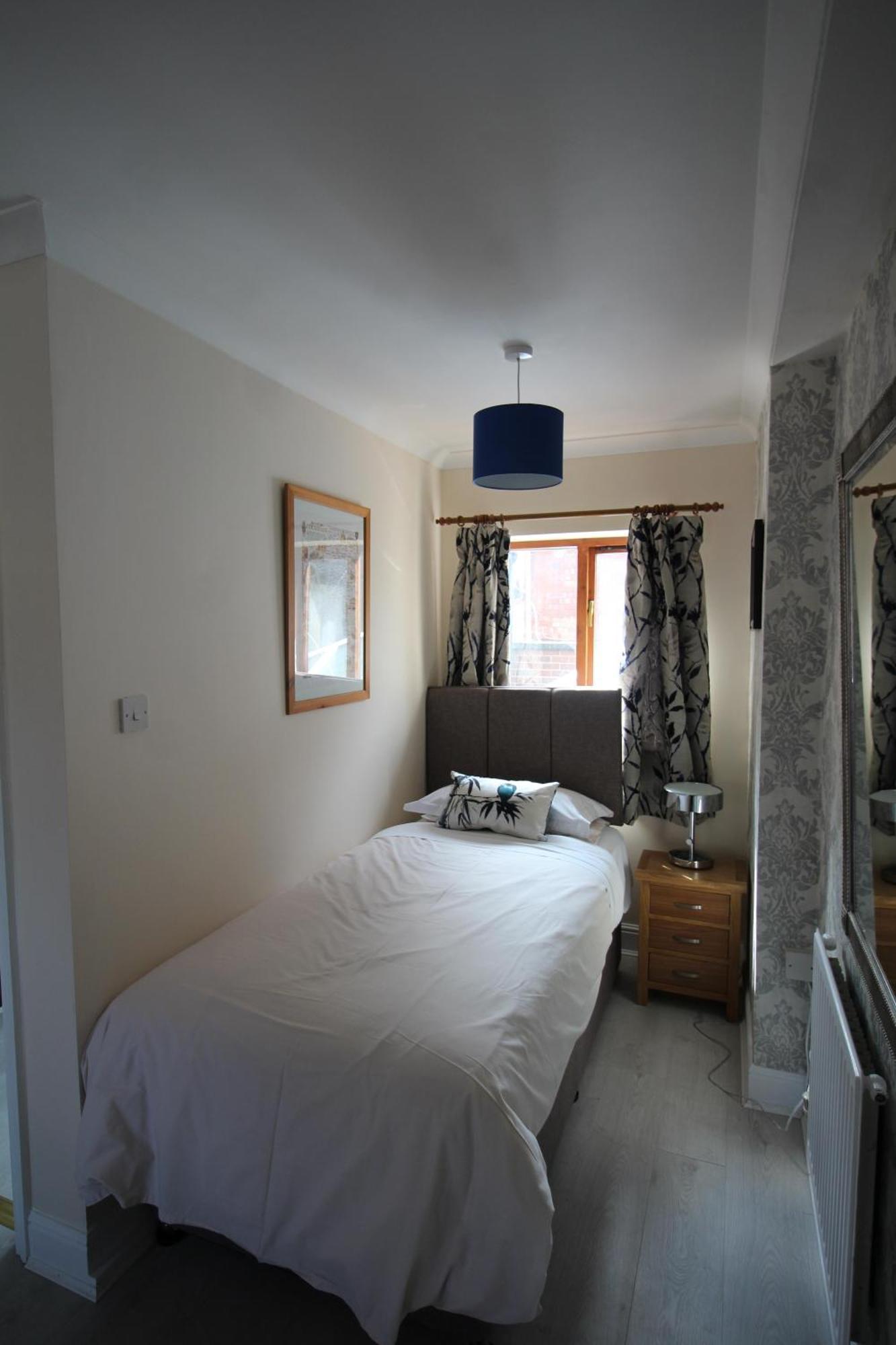 The Clothiers Arms Hotel Stroud  Room photo