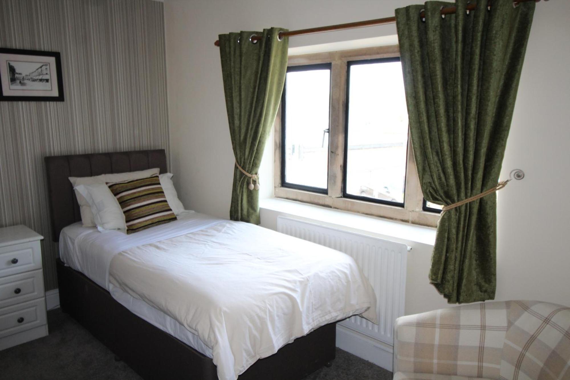 The Clothiers Arms Hotel Stroud  Room photo